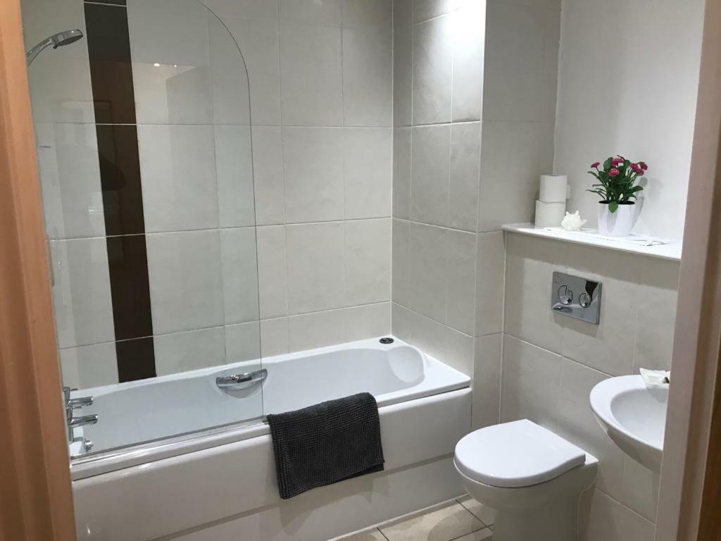 Hansen House Cardiff Apartment With Parking Екстериор снимка